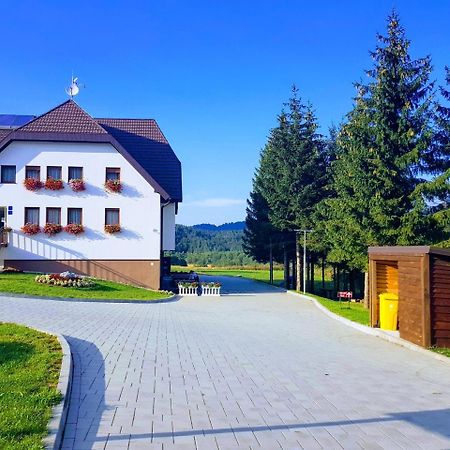 B&B Villa Angy Korenica Exteriör bild