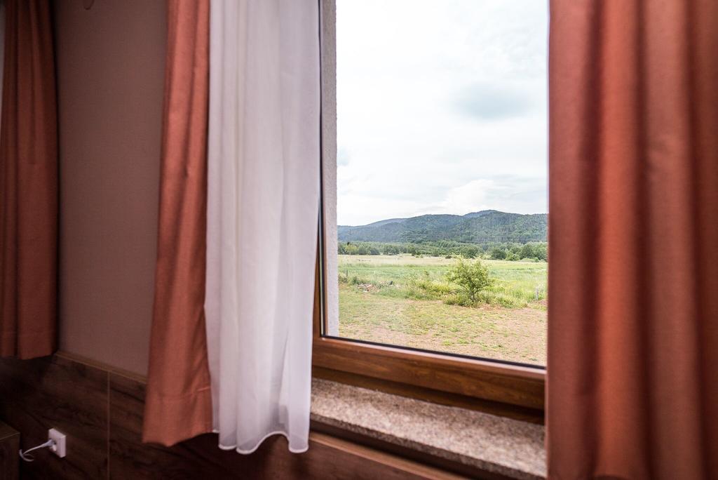 B&B Villa Angy Korenica Exteriör bild